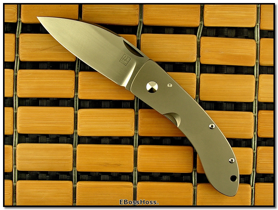 Bob Lum Chinese Folder w/Nail-Nick